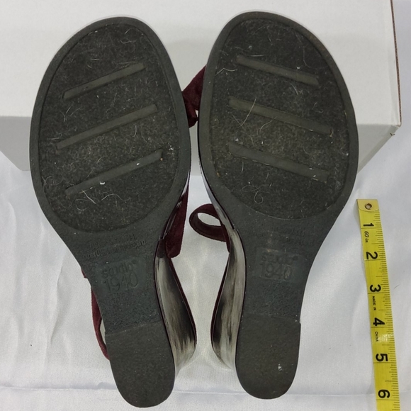 Burgundy 🎀 Velvety slingback wedges with peeptoe - Picture 7 of 9